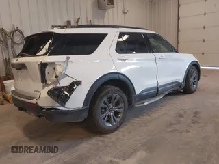 2024 Ford Explorer XLT с VIN 1FMSK8DH3RGA55012, выставлен на аукционе IAAI как лот 42318490 с пробегом 3 248 миль миль и . История ставок и продаж доступна на DreamBid. Изображение 4.