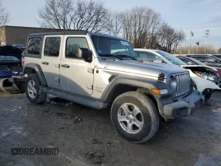 2018 Jeep Wrangler Unlimited Sport z VIN 1C4HJXDN0JW302837, wystawiony jako Copart lot #46253145 z przebiegiem 62 256 mil mil oraz Szkoda całkowita • Salvage title. Historia ofert i sprzedaży dostępna na DreamBid. Obrazek 4.