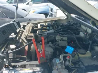 1996 Ford Explorer Eddie Bauer with VIN 1FMCU24X4TUC82009, listed as a IAAI auction lot 42829672 with 113,106 mi miles and . Bid and sale history available at DreamBid. Image 12.