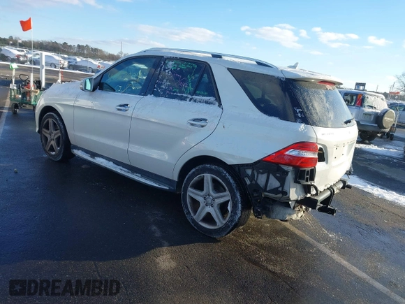 2015 Mercedes-Benz M 400 with VIN 4JGDA5GB7FA483181, listed as a IAAI auction lot 41353004 with 105,507 mi miles and . Bid and sale history available at DreamBid. Image 3.
