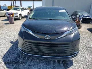 2022 Toyota Sienna XLE with VIN 5TDJRKEC4NS124379, listed as a Copart auction lot 49400375 with 222,972 mi miles and Non Repairable. Bid and sale history available at carsss.com. Image 14.