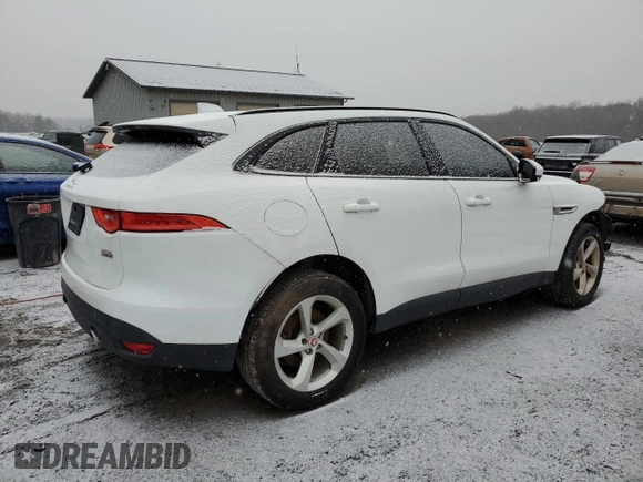 2018 Jaguar F-PACE 30t Premium with VIN SADCJ2GX1JA294226, listed as a Copart auction lot 45040265 with 59,721 mi miles and Clean Title. Bid and sale history available at carsss.com. Image 3.