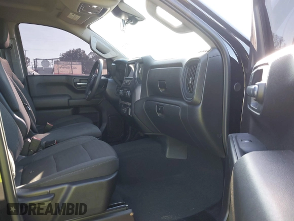 2024 Chevrolet Silverado 1500 Custom Trail Boss with VIN 3GCUDCE84RG129664, listed as a IAAI auction lot 41652172 with 35,644 mi miles. Bid and sale history available at carsss.com. Image 5.