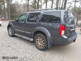 2010 Nissan Pathfinder SE with VIN 5N1AR1NB4AC627788, listed as a IAAI auction lot 41733257 with 130,586 mi miles. Bid and sale history available at carsss.com. Image 3.