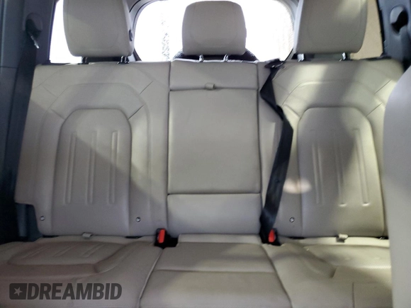 2021 Land Rover Defender SE с VIN SALEP7RUXM2049841, выставлен на аукционе Copart как лот 53894785 с пробегом 45 490 миль миль и Списание • Salvage title. История ставок и продаж доступна на DreamBid. Изображение 10.