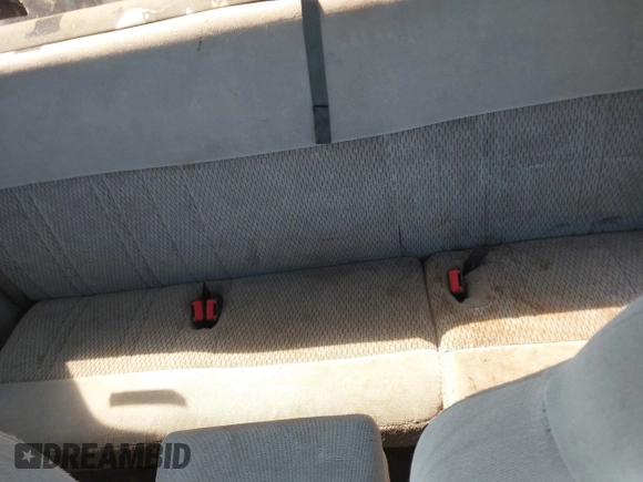 1997 Ford F-150 XL with VIN 1FTDX18W4VKC95711, listed as a IAAI auction lot 42197302 with 287,660 mi miles and . Bid and sale history available at DreamBid. Image 8.
