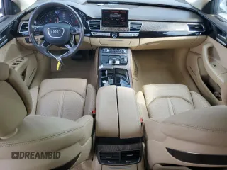2017 Audi A8 z VIN WAU44AFD2HN009512, wystawiony jako Copart lot #50818385 z przebiegiem 44 175 mil mil oraz Szkoda całkowita • Salvage title. Historia ofert i sprzedaży dostępna na DreamBid. Obrazek 8.