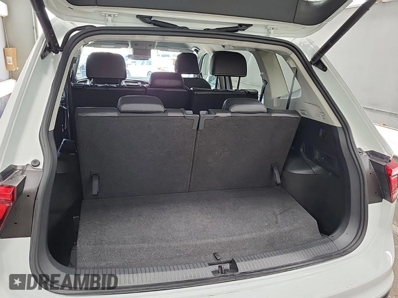 2024 Volkswagen Tiguan SE с VIN 3VV3B7AX0RM096462, выставлен на аукционе IAAI как лот 42844462 с пробегом 33 442 миль миль и . История ставок и продаж доступна на DreamBid. Изображение 4.