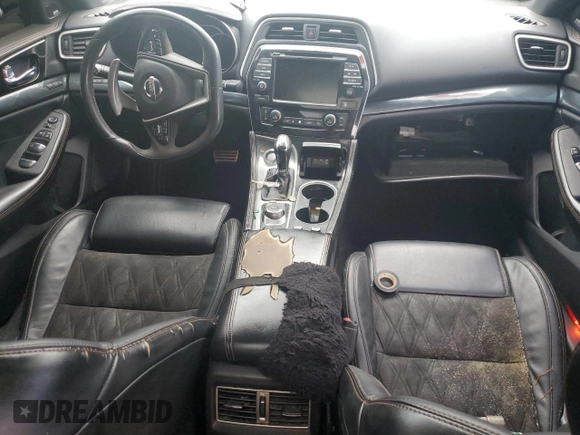 2019 Nissan Maxima Platinum z VIN 1N4AA6AV5KC373153, wystawiony jako Copart lot #43813565 z przebiegiem 106 698 mil mil oraz Szkody całkowita. Historia ofert i sprzedaży dostępna na DreamBid. Obrazek 8.