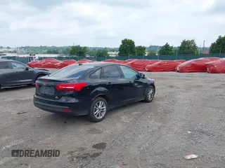 2018 Ford Focus SE с VIN 1FADP3FE5JL318316, выставлен на аукционе IAAI как лот 42612295 с пробегом 95 288 миль миль и . История ставок и продаж доступна на DreamBid. Изображение 4.