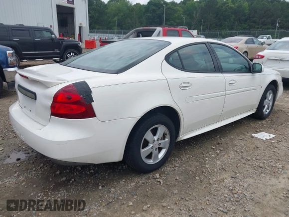 2008 Pontiac Grand Prix z VIN 2G2WP552081146514, wystawiony jako IAAI lot #42469455 z przebiegiem 219 033 mil mil oraz . Historia ofert i sprzedaży dostępna na DreamBid. Obrazek 4.