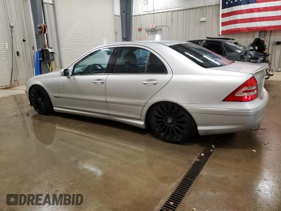 2007 Mercedes-Benz C 230 Sport with VIN WDBRF52H27F932115, listed as a Copart auction lot 62959505 with 154,449 mi miles and Clean title. Bid and sale history available at DreamBid. Image 2.