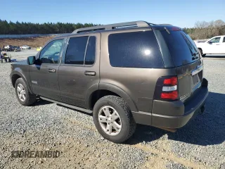2008 Ford Explorer XLT with VIN 1FMEU63E58UA36447, listed as a Copart auction lot 49698125 with 295,626 mi miles and Salvage Title. Bid and sale history available at carsss.com. Image 2.