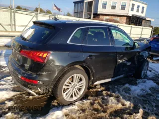 2018 Audi Q5 Premium Plus with VIN WA1BNAFY6J2238724, listed as a Copart auction lot 37409633 with 48,438 mi miles. Bid and sale history available at carsss.com. Image 3.