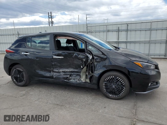 2025 Nissan LEAF SV Plus z VIN 1N4CZ1CV7SC562274, wystawiony jako Copart lot #57523515 z przebiegiem 4 980 mil mil oraz Szkoda całkowita • Salvage title. Historia ofert i sprzedaży dostępna na DreamBid. Obrazek 4.