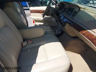 2007 Mercury Grand Marquis LS with VIN 2MEFM75VX7X623356, listed as a IAAI auction lot 41783361 with 157,921 mi miles. Bid and sale history available at carsss.com. Image 5.
