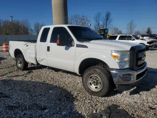 2011 Ford F-250 XL z VIN 1FT7X2B69BEB73125, wystawiony jako Copart lot #53625585 z przebiegiem 200 733 mil mil oraz Czysty tytuł • Clean title. Historia ofert i sprzedaży dostępna na DreamBid. Obrazek 4.