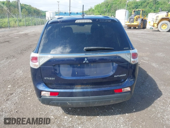 2014 Mitsubishi Outlander SE z VIN JA4AZ3A36EZ006533, wystawiony jako IAAI lot #42178162 z przebiegiem 160 851 mil mil oraz . Historia ofert i sprzedaży dostępna na DreamBid. Obrazek 17.