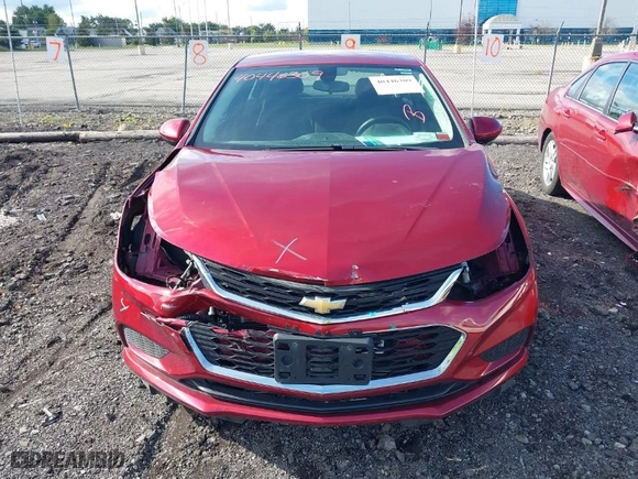 2018 Chevrolet Cruze LT with VIN 1G1BE5SM5J7111572, listed as a IAAI auction lot 40446309 with NaN miles. Bid and sale history available at carsss.com. Image 12.