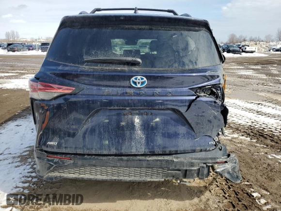 2021 Toyota Sienna XLE with VIN 5TDGSKFC8MS027648, listed as a Copart auction lot 47003455 with 49,361 mi miles and Salvage Title. Bid and sale history available at carsss.com. Image 6.
