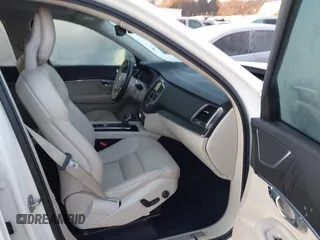 2020 Volvo XC90 Momentum z VIN YV4A221K6L1560952, wystawiony jako IAAI lot #41340408 z przebiegiem 105 731 mil mil oraz . Historia ofert i sprzedaży dostępna na DreamBid. Obrazek 5.
