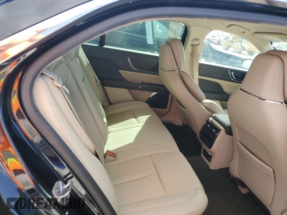 2019 Lincoln Continental Select z VIN 1LN6L9SK3K5607242, wystawiony jako Copart lot #77902174 z przebiegiem 63 235 mil mil oraz Szkoda całkowita • Salvage title. Historia ofert i sprzedaży dostępna na DreamBid. Obrazek 10.