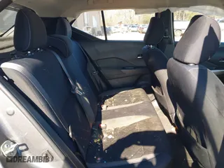2018 Nissan Kicks SV with VIN 3N1CP5CU9JL545559, listed as a IAAI auction lot 41365421 with 110,357 mi miles. Bid and sale history available at carsss.com. Image 8.