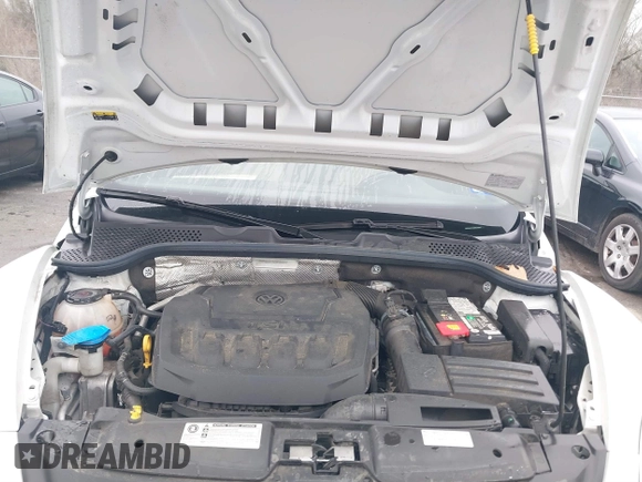 2019 Volkswagen Beetle S with VIN 3VW5DAAT4KM504847, listed as a IAAI auction lot 41582981 with 54,546 mi miles and . Bid and sale history available at DreamBid. Image 10.
