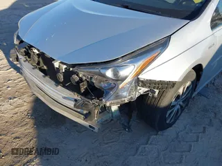 2016 Toyota Prius Four with VIN JTDKARFU2G3003110, listed as a IAAI auction lot 41730564 with 100,042 mi miles. Bid and sale history available at carsss.com. Image 18.