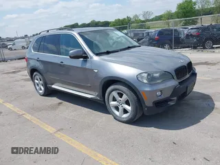 2008 BMW X5 4.8i z VIN 5UXFE83508L167260, wystawiony jako IAAI lot #42472742 z przebiegiem 145 048 mil mil oraz . Historia ofert i sprzedaży dostępna na DreamBid. Obrazek 1.