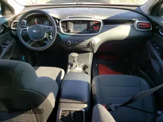 2020 Kia Sorento LX with VIN 5XYPG4A55LG615430, listed as a Copart auction lot 84684434 with 89,096 mi miles and Salvage Title. Bid and sale history available at DreamBid. Image 8.