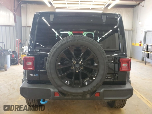 2024 Jeep Wrangler Sahara with VIN 1C4RJXP67RW292134, listed as a Copart auction lot 60993555 with 10,038 mi miles and Salvage title. Bid and sale history available at DreamBid. Image 6.