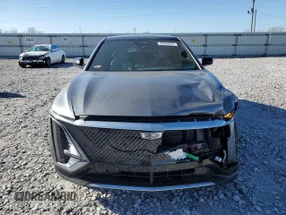 2023 Cadillac LYRIQ RWD Luxury z VIN 1GYKPMRK0PZ001018, wystawiony jako Copart lot #49693935 z przebiegiem 47 881 mil mil oraz Szkoda całkowita • Salvage title. Historia ofert i sprzedaży dostępna na DreamBid. Obrazek 5.