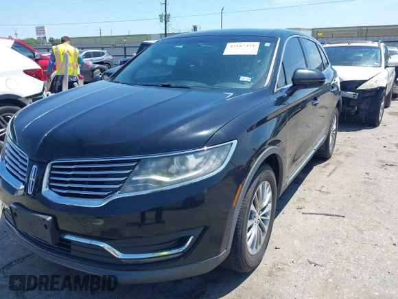 2017 Lincoln MKX Select z VIN 2LMPJ6KR2HBL50153, wystawiony jako IAAI lot #42187451 z przebiegiem 66 385 mil mil oraz . Historia ofert i sprzedaży dostępna na DreamBid. Obrazek 17.