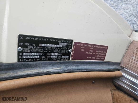 1987 Mercedes-Benz 560 Series 560SL with VIN WDBBA48D5HA061899, listed as a Copart auction lot 76554184 with NaN miles and Salvage Title. Bid and sale history available at carsss.com. Image 10.