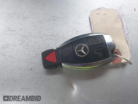 2008 Mercedes-Benz C 300 Sport z VIN WDDGF54X88F064819, wystawiony jako IAAI lot #39808674 z przebiegiem Nie podano mil oraz . Historia ofert i sprzedaży dostępna na DreamBid. Obrazek 11.