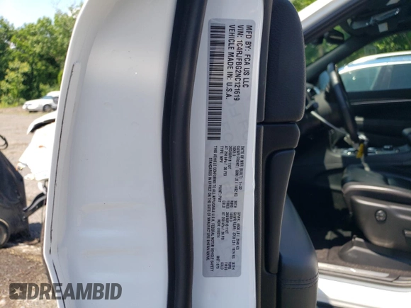 2022 Jeep Grand Cherokee Limited with VIN 1C4RJFBG2NC121619, listed as a Copart auction lot 61729895 with 20,265 mi miles and Salvage title. Bid and sale history available at DreamBid. Image 12.