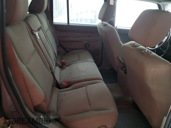 2006 Jeep Commander z VIN 1J8HG48K86C296039, wystawiony jako Copart lot #84716894 z przebiegiem 181 297 mil mil oraz Szkoda całkowita • Salvage title. Historia ofert i sprzedaży dostępna na DreamBid. Obrazek 10.