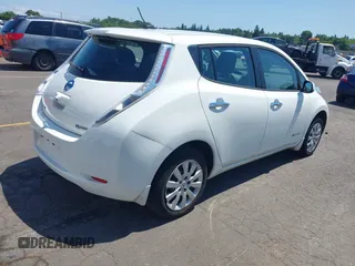 2015 Nissan LEAF SL with VIN 1N4AZ0CP8FC303950, listed as a IAAI auction lot 42396987 with 73,769 mi miles and . Bid and sale history available at DreamBid. Image 4.