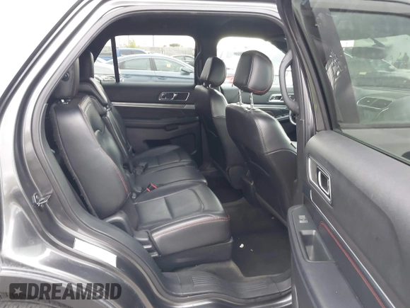 2017 Ford Explorer Sport z VIN 1FM5K8GT0HGB83753, wystawiony jako IAAI lot #40718586 z przebiegiem 101 980 mil mil oraz . Historia ofert i sprzedaży dostępna na DreamBid. Obrazek 8.
