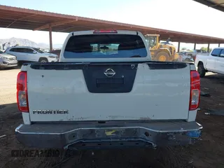 2016 Nissan Frontier S z VIN 1N6AD0ER3GN702906, wystawiony jako IAAI lot #42563222 z przebiegiem 128 053 mil mil oraz . Historia ofert i sprzedaży dostępna na DreamBid. Obrazek 17.