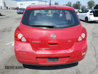 2007 Nissan Versa SL z VIN 3N1BC13E17L423098, wystawiony jako Copart lot #54123235 z przebiegiem 101 217 mil mil oraz Szkoda całkowita • Salvage title. Historia ofert i sprzedaży dostępna na DreamBid. Obrazek 6.