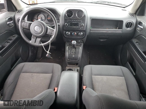2012 Jeep Patriot Sport z VIN 1C4NJRBBXCD563771, wystawiony jako Copart lot #60524765 z przebiegiem 139 460 mil mil oraz Szkoda całkowita • Salvage title. Historia ofert i sprzedaży dostępna na DreamBid. Obrazek 8.