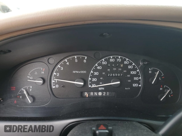 1997 Ford Explorer XLT z VIN 1FMDU35P9VZC22385, wystawiony jako Copart lot #53988855 z przebiegiem 225 597 mil mil oraz Szkoda całkowita • Salvage title. Historia ofert i sprzedaży dostępna na DreamBid. Obrazek 9.