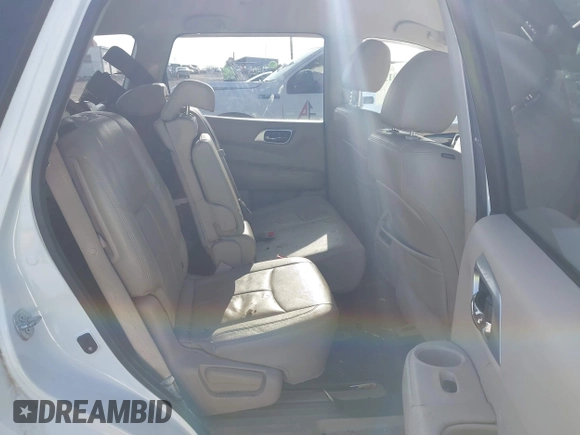 2014 Nissan Pathfinder SV with VIN 5N1AR2MN2EC735446, listed as a IAAI auction lot 41893013 with 149,799 mi miles. Bid and sale history available at carsss.com. Image 8.