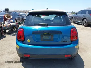 2023 MINI Hardtop Cooper SE with VIN WMW13DJ07P2S73739, listed as a IAAI auction lot 42542088 with 16,344 mi miles and . Bid and sale history available at DreamBid. Image 16.