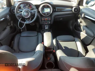 2021 MINI Hardtop 4 Door Cooper S with VIN WMWXU9C06M2N39992, listed as a Copart auction lot 72837174 with 22,488 mi miles and Salvage title. Bid and sale history available at DreamBid. Image 8.