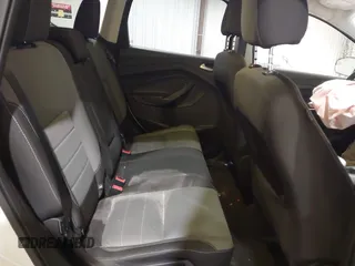 2016 Ford Escape SE with VIN 1FMCU0G71GUB12387, listed as a IAAI auction lot 41920617 with 93,919 mi miles. Bid and sale history available at carsss.com. Image 8.