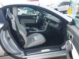 2013 Mercedes-Benz SLK 250 z VIN WDDPK4HA3DF054317, wystawiony jako IAAI lot #41846772 z przebiegiem 90 811 mil mil oraz . Historia ofert i sprzedaży dostępna na DreamBid. Obrazek 5.