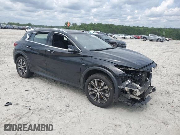 2017 Infiniti QX30 Premium z VIN SJKCH5CRXHA026637, wystawiony jako Copart lot #53259225 z przebiegiem Nie podano mil oraz Szkoda całkowita • Salvage title. Historia ofert i sprzedaży dostępna na DreamBid. Obrazek 4.